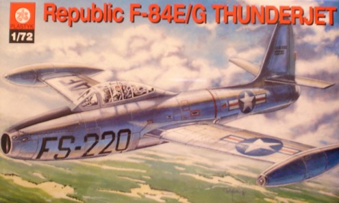 MODEL SAMOLOTU REPUBLIC F-84 E/G THUNDERJET 1:72 P