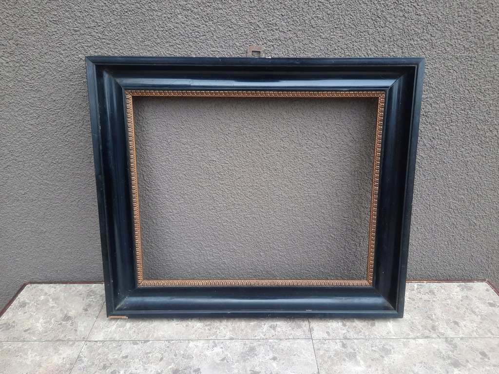 11 Stara zdobiona rama obrazu drewno czarna 42x35,5cm