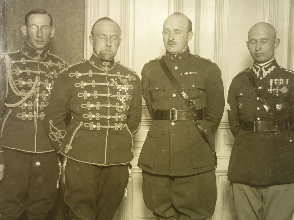 16 Pułk Ułanów - 2 Pułk Ułanów Grochowskich - dowódca - Katyń