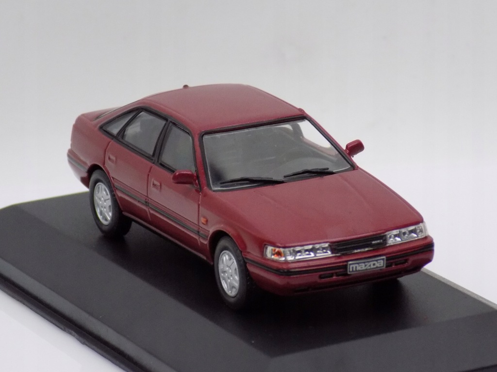 402-451 WHITEBOX 1/43 マツダ Mazda 626 レッド 402-451 WHITEBOX 1/43 マツダ Mazda 626 レッド ミニカー