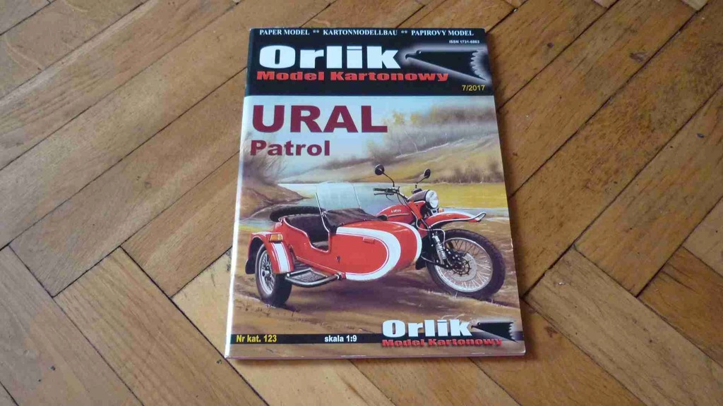 Orlik Nr. 123 – Motocykl URAL Patrol kreda