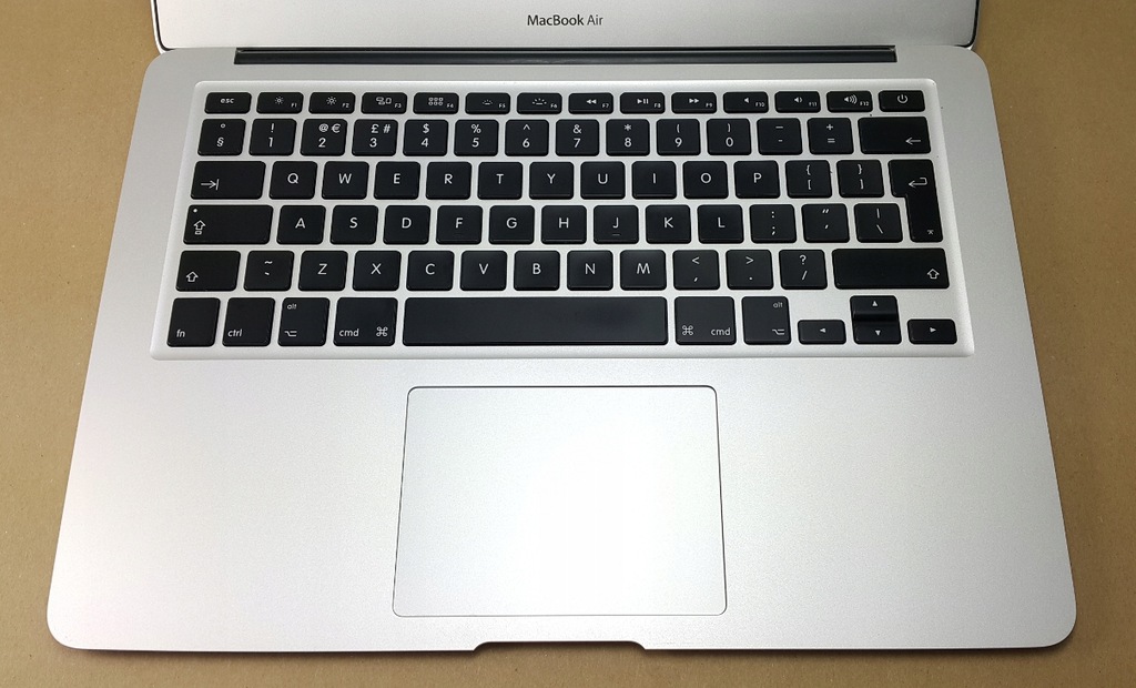 Купить MACBOOK AIR 13*Core i7*A1466*8 ГБ*256 ГБ SSD: отзывы, фото, характеристики в интерне-магазине Aredi.ru