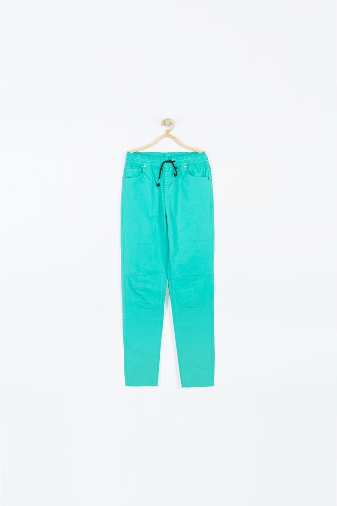Długie zielone spodnie chłopięce 134