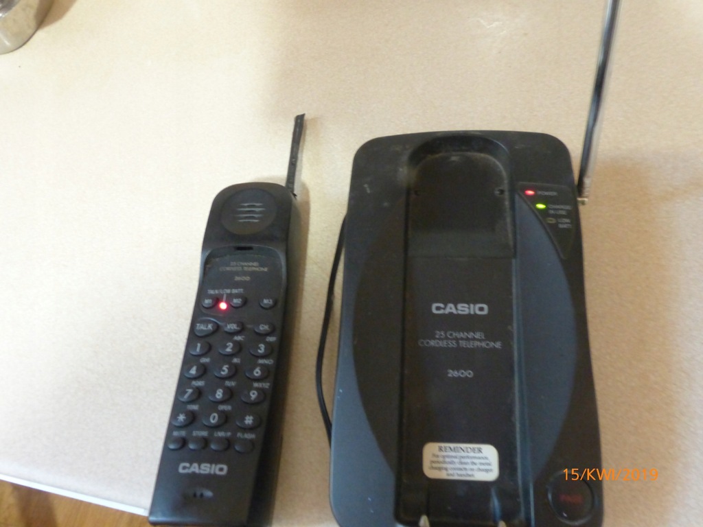 Telefon stacjonarny bezprzewodowy Casio 2600