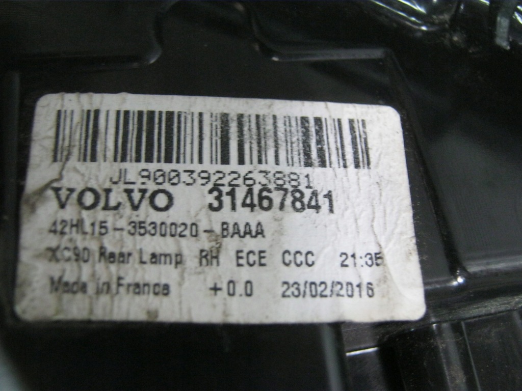 Lampa tył tylna prawa Volvo XC90 15 31467841 7614127205
