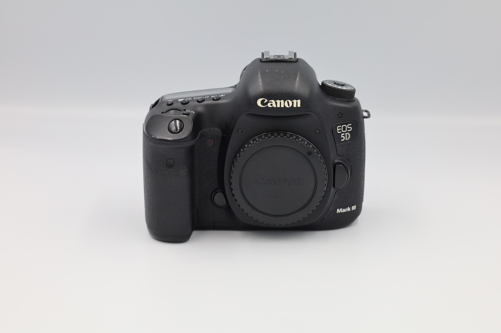 Lustrzanka Canon EOS 5D Mark III Przebieg 82 Tyś!