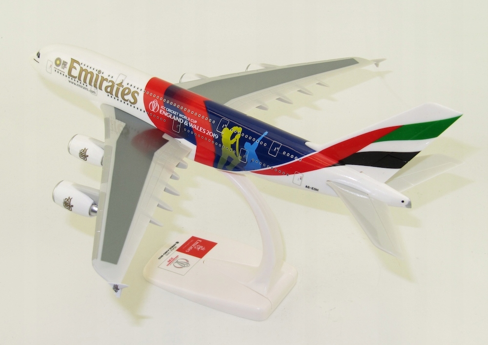 Купить Модель Airbus A380 Emirates Cricket 1:250: отзывы, фото, характеристики в интерне-магазине Aredi.ru