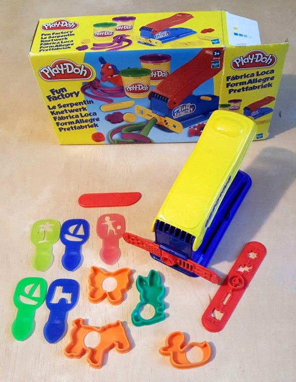 PLAY DOH fun factory