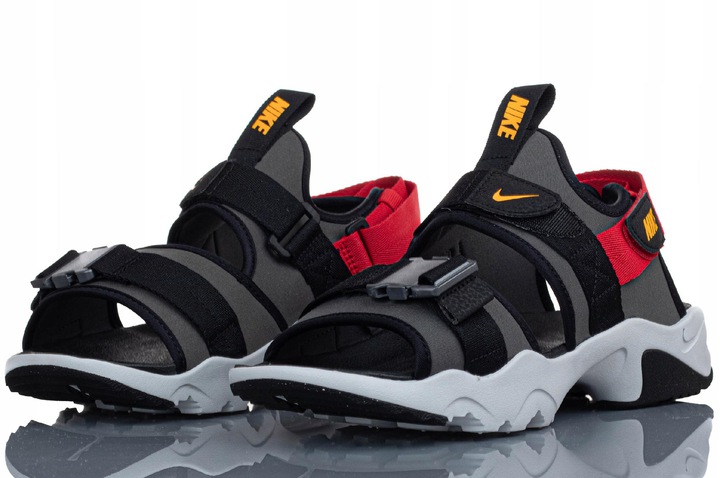 Nike Sandały Canyon Sandal rozmiar 38,5