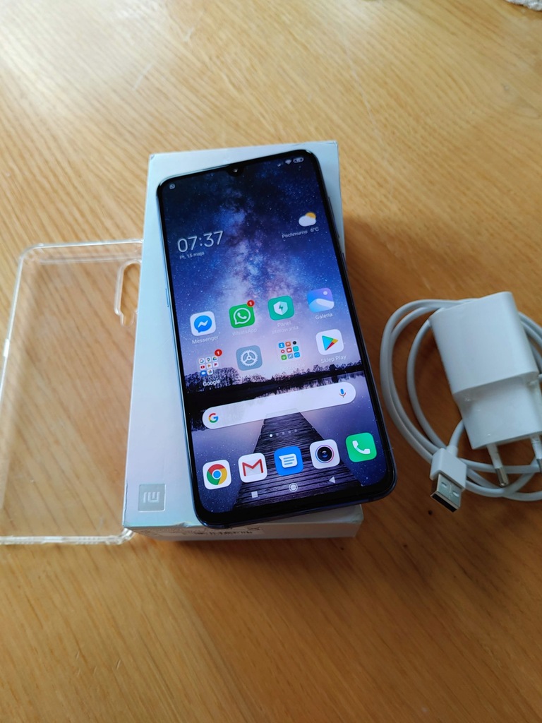Smartfon Xiaomi Mi 9 6/64 GB Świetny telefon