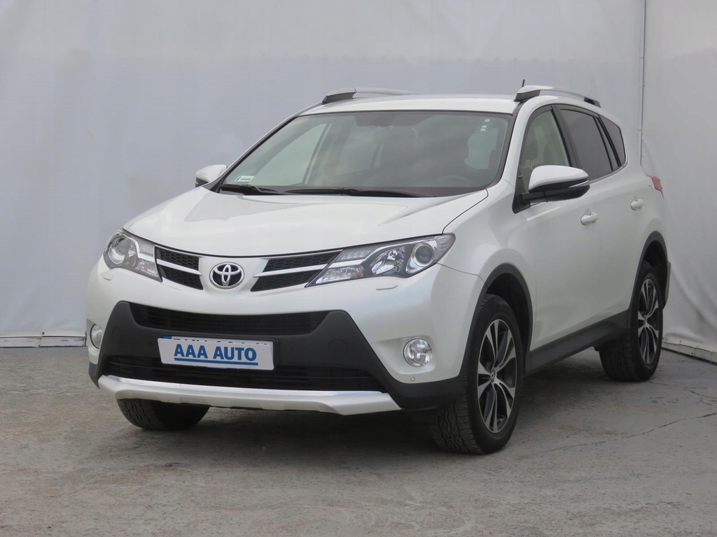 Купить Toyota RAV 4 2.0 D-4D, автосалон Польша, авторизованный сервисный центр: отзывы, фото, характеристики в интерне-магазине Aredi.ru