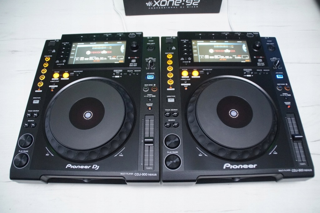 2 X PIONEER CDJ 900 nexus DJM 700/750/850/2000