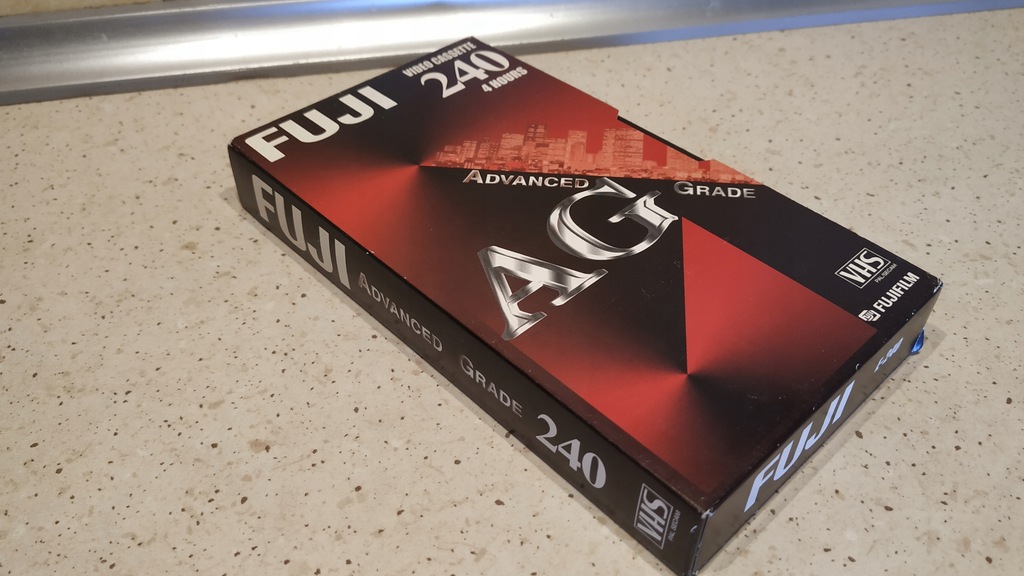 Kaseta Video VHS Fuji 240 plus druga gratis