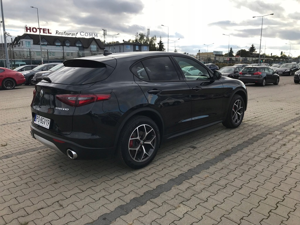 ALFA ROMEO STELVIO 2.0 TURBO 280KM VULCANO BLACK