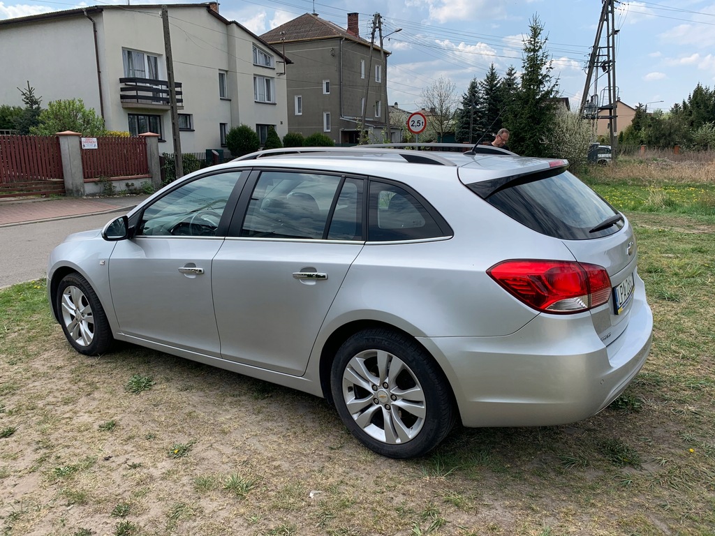 CHEVROLET CRUZE Station Wagon (J308) 1.7 TD 131 KM