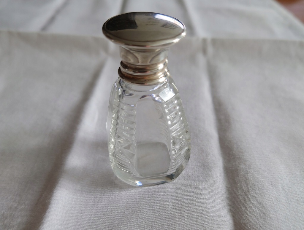 Art Deco butelka perfumy, kryształ srebro, pr. 925
