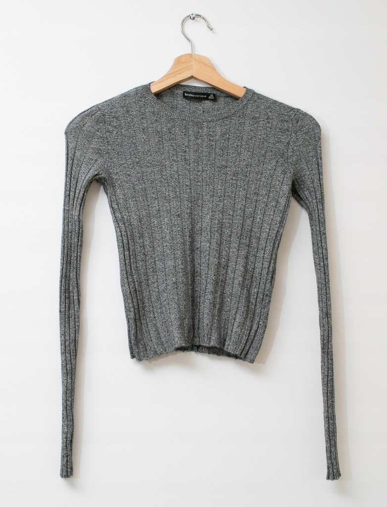 dopasowana krótka bluzka crop top Bershka