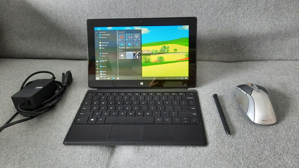 Microsoft Surface Pro i5/4GB/128GB - cały komplet