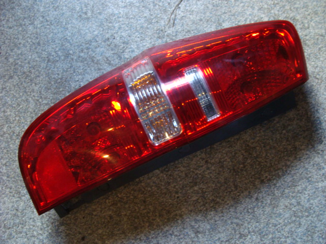 HYUNDAI H1 STAREX H300 2008 LAMPA TYLNA LEWA 7542334560