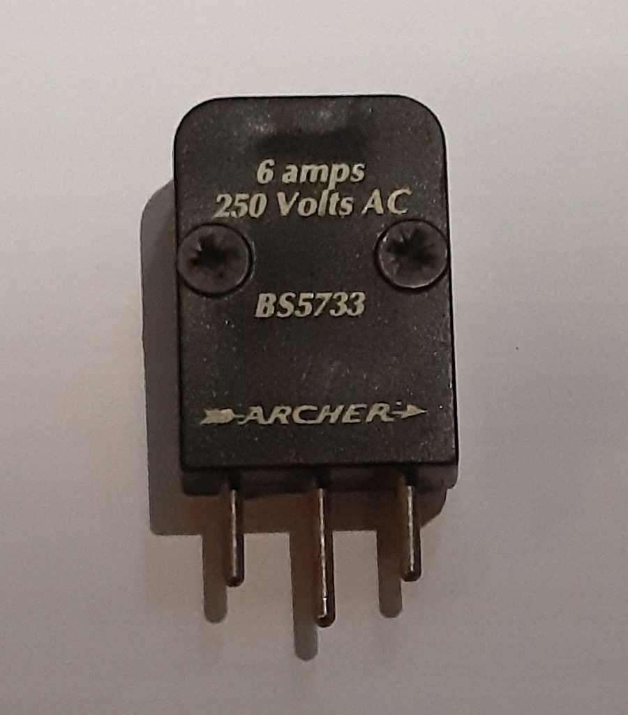 WTYCZKA 6 amps 250 volts AC / BS5733 / ARCHER