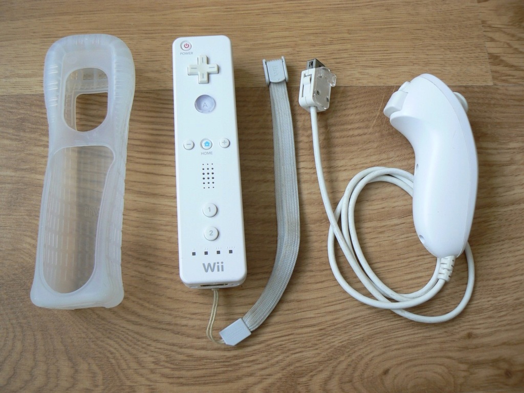 Wii remote + etui + nunchuck oryginalne