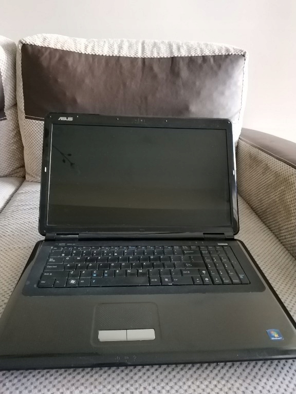 Laptop Asus K70 Intel, 4 GB RAM, HDD 320