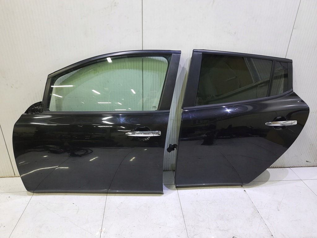 NISSAN LEAF I DRZWI PRZÓD LEWE TRIM Z11G 10049027466 oficjalne
