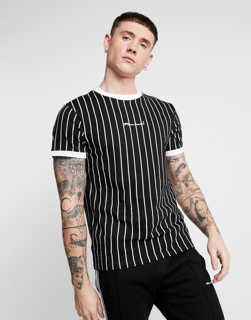 NOMINAL T SHIRT CZARNY W PASKI S A00 H0J403*