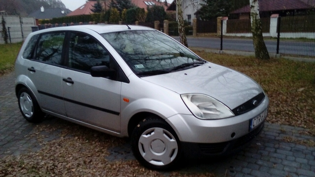 FORD FIESTA 55KM Poj. 1242cm od kobiety, zadbany