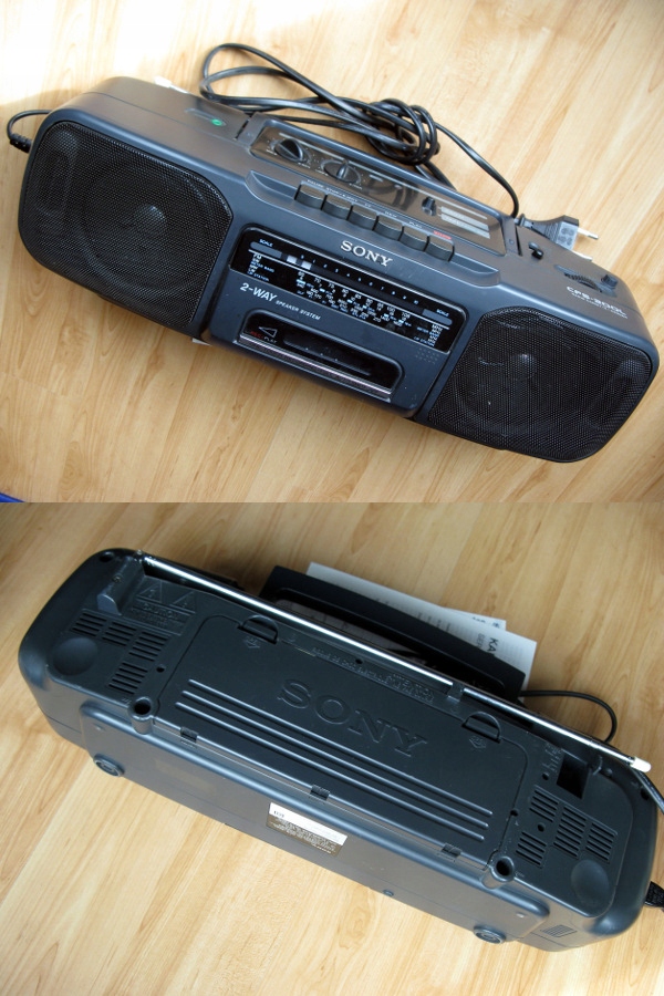 Stare radio magnetofon SONY kasety MC 1994 dodatki