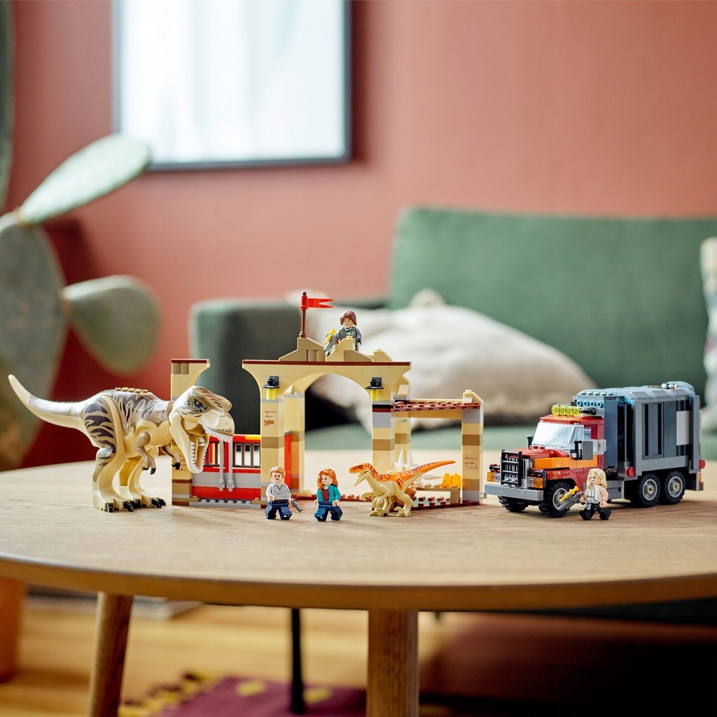 Купить LEGO JURASSIC WORLD 76948 Побег тираннозавра: отзывы, фото и ...