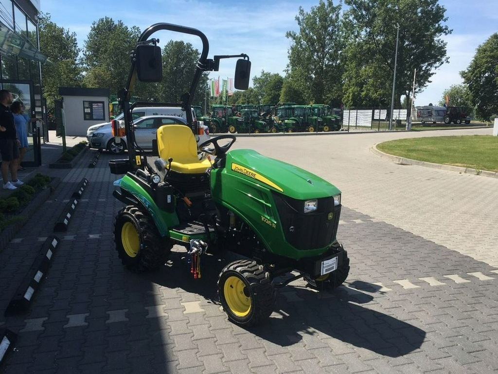 John Deere 1026R, traktorek komunalny