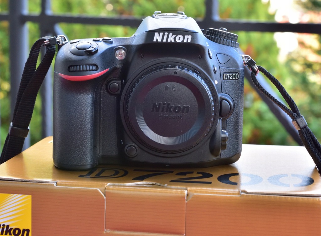 Nikon D7200 korpus - praktycznie NOWY - przebieg 87 zdjęć