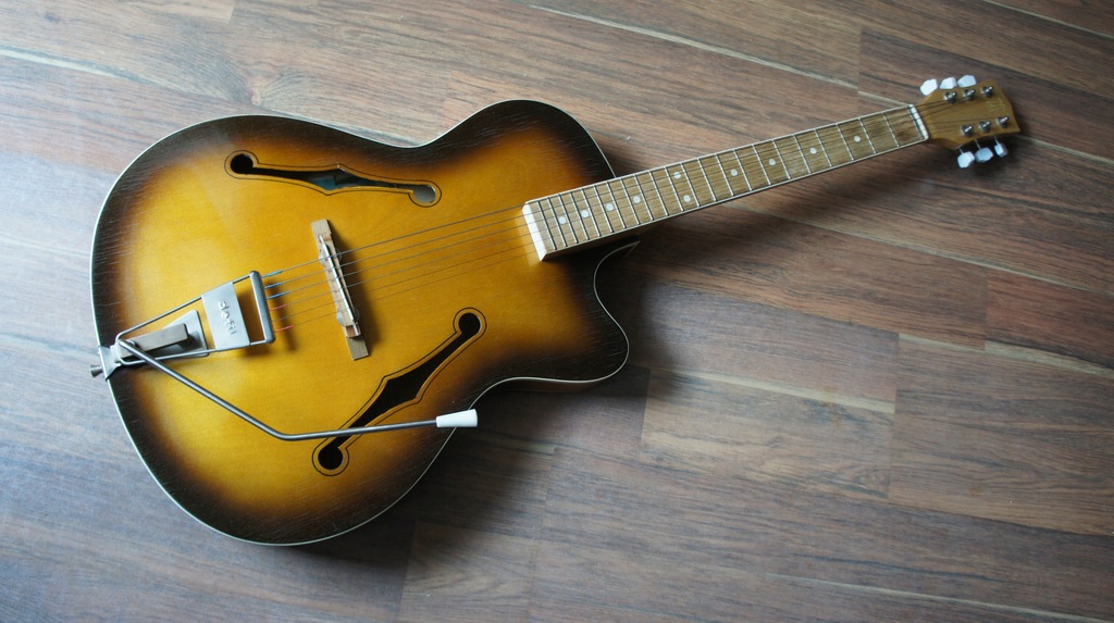 Defil jazz z tremolo oryginał arch-top