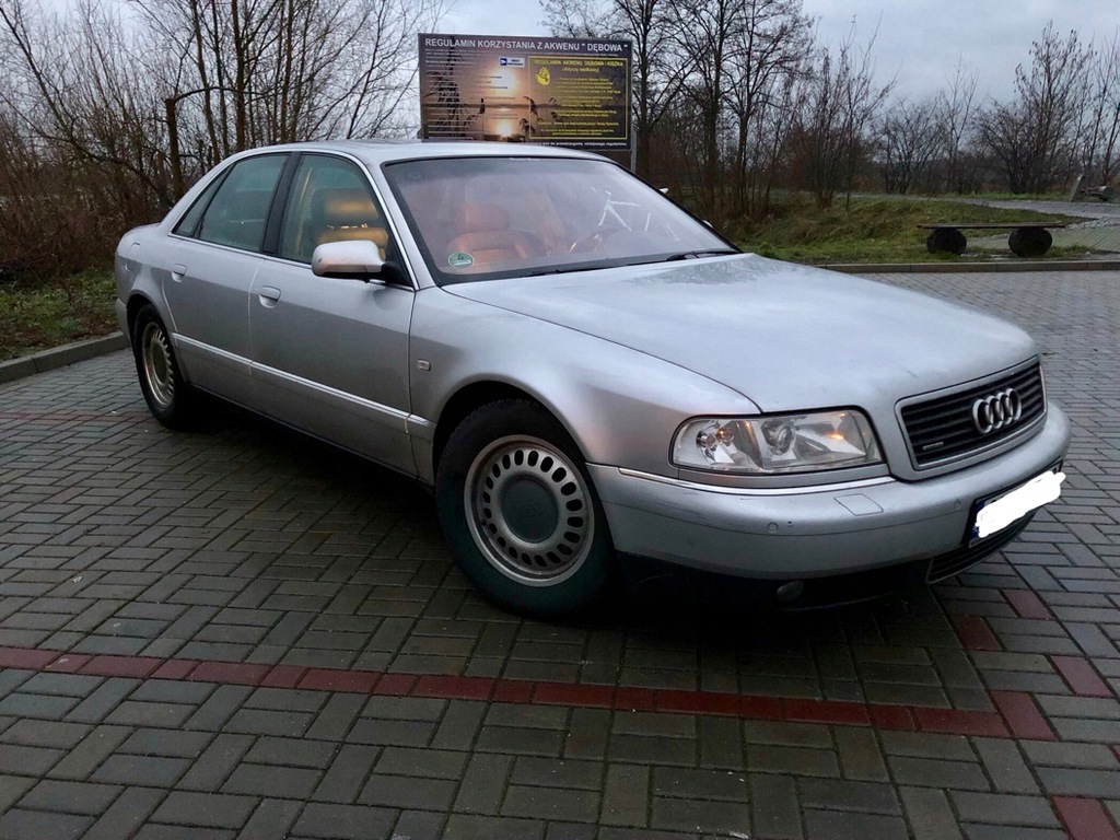 Audi A8 S8 4172 cm³