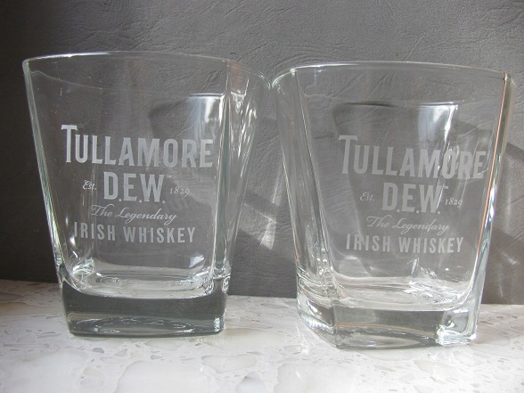 TULLAMORE DEW Irish Whisky 2 szlanki NOWY DESING