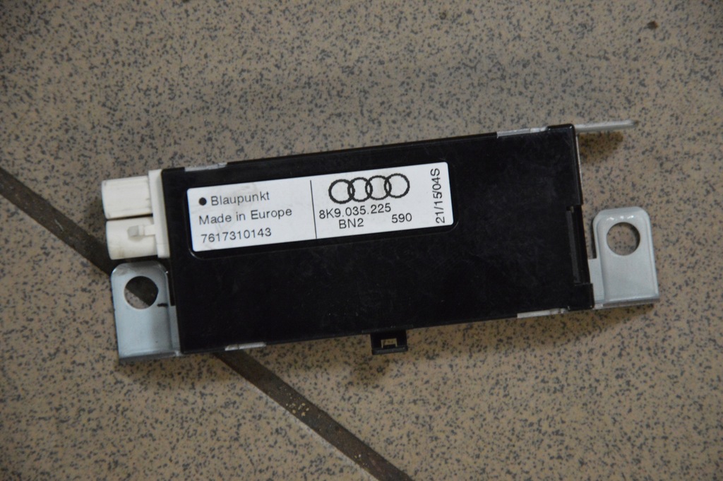 Audi A4 B8 Lift Wzmacniacz Antenowy 8K9035225