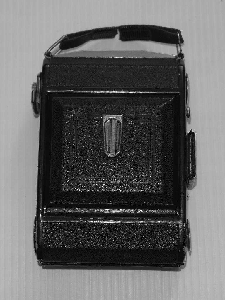 ZEISS IKON APARAT IKONTA 4,5X6CM