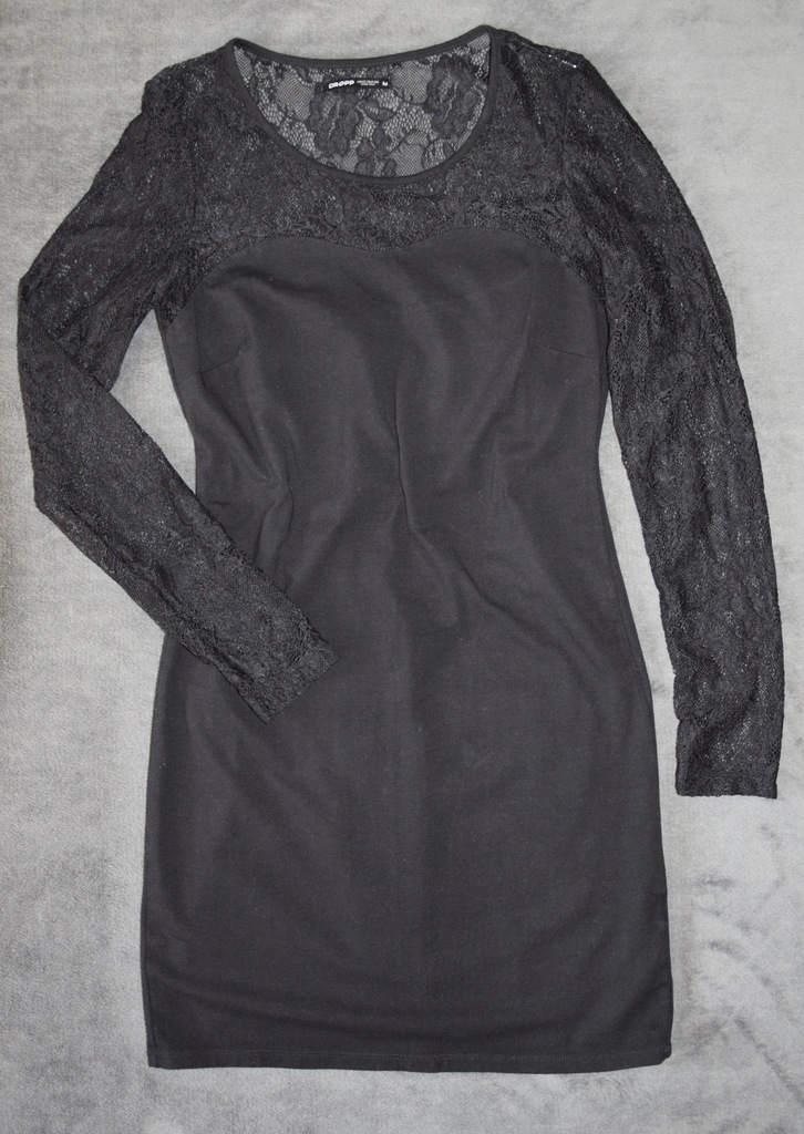 Czarna sukienka koronkowe rękawy Cropp M serduszko