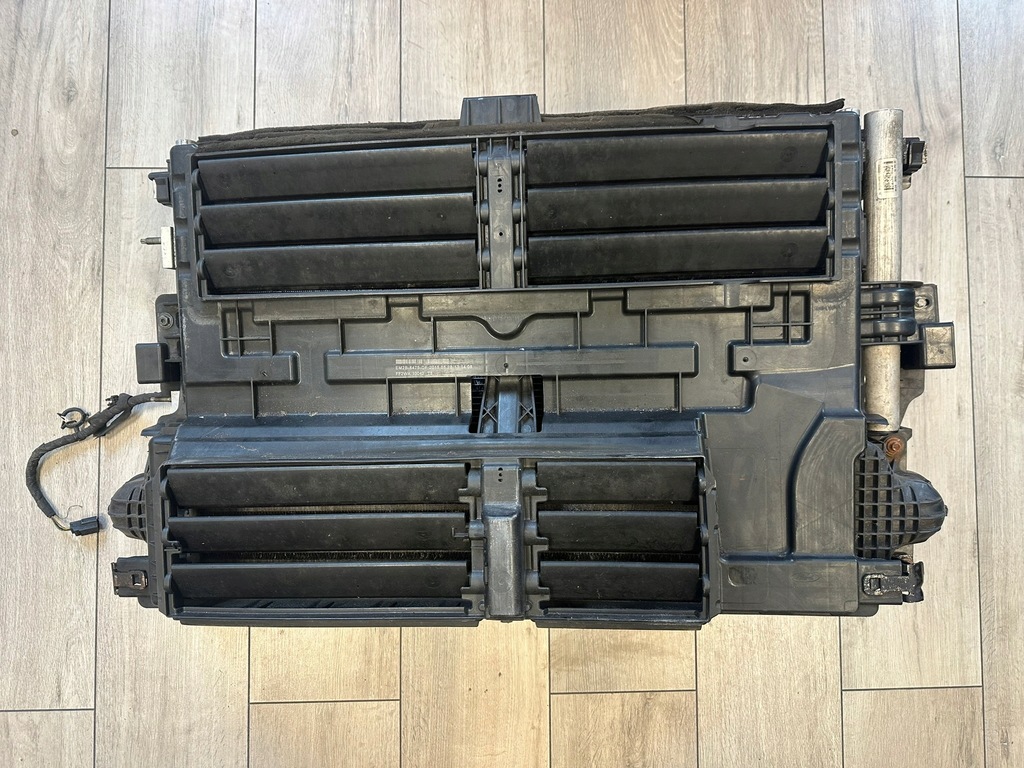 FORD S-MAX 15-18 CHŁODNICE KOMPLET ROLETRA ŻALUZJA