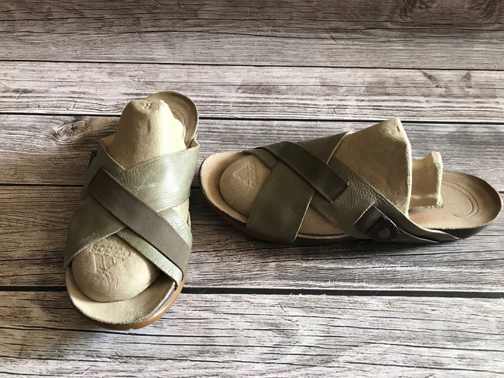 CLARKS śliczne KLAPKI SKÓRA r.38 24,5 cm