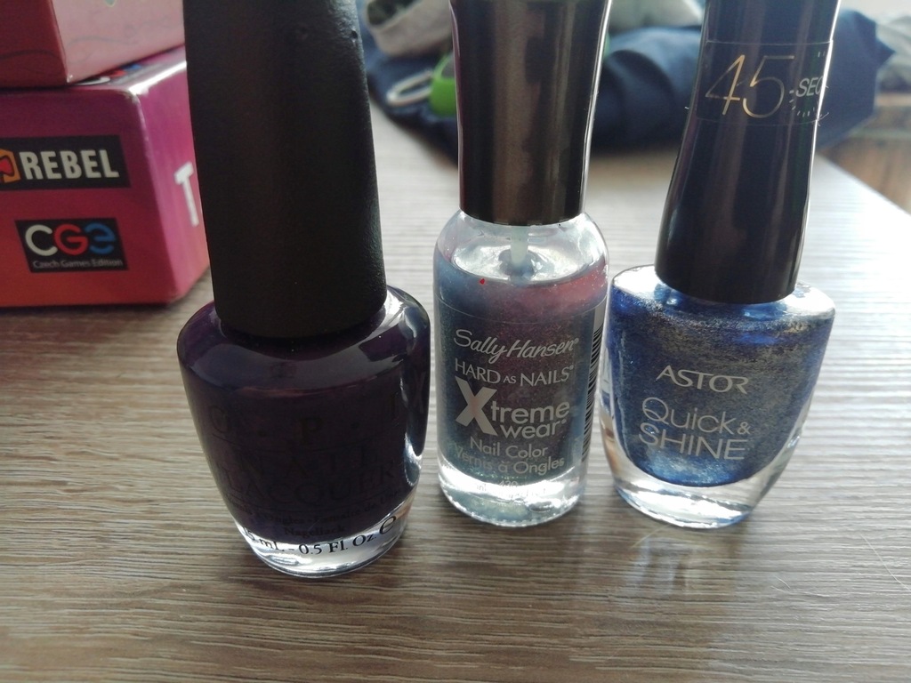 Zestaw lakierów używanych Sally Hansen, Astor, OPI