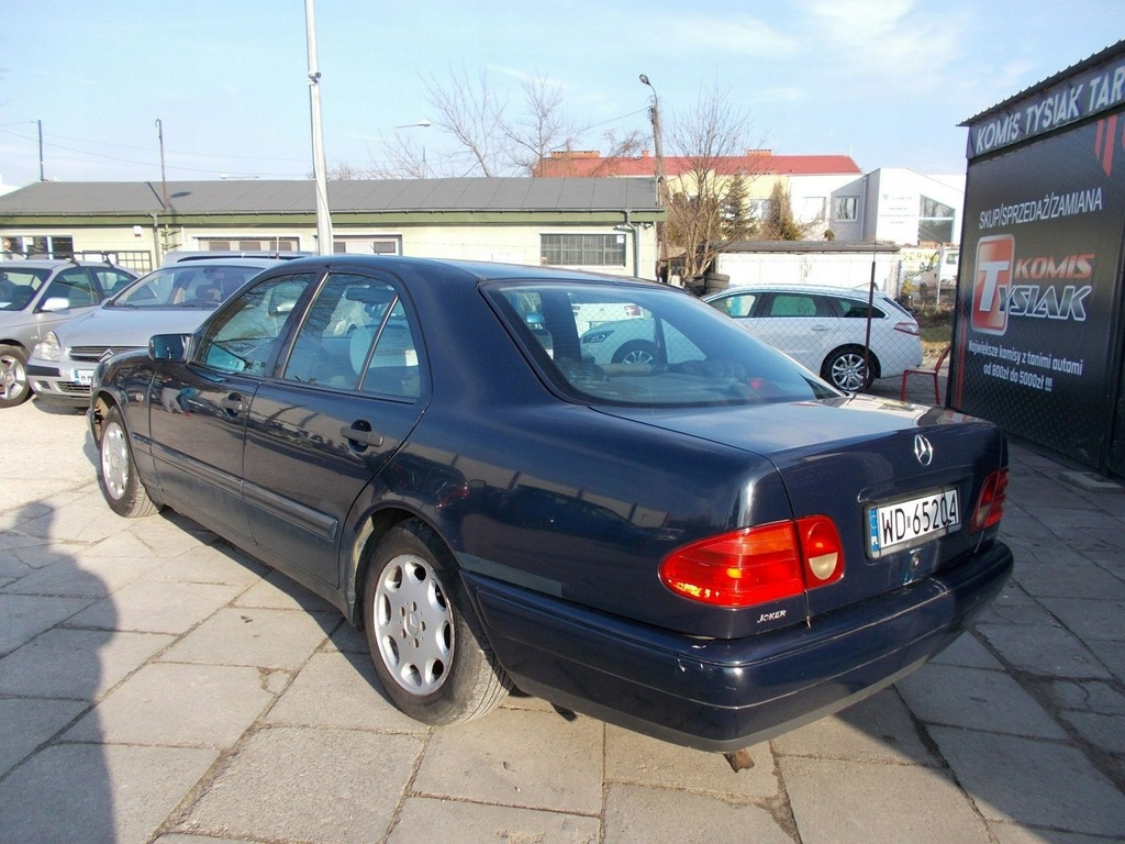 Mercedes E220 2.2 Diesel, 1996 rok KOMIS TYSIAK