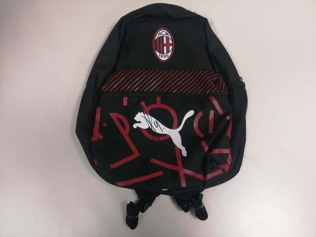 Plecak Puma - AC Milan z autografem K. Piątka