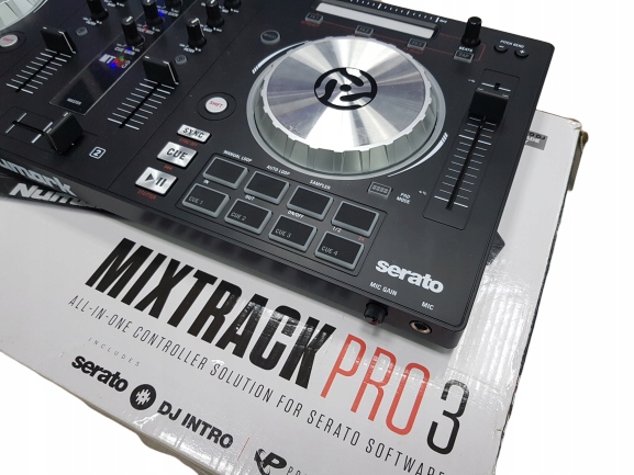 Numark Mixtrack Pro III