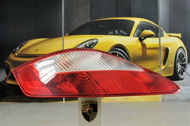 Porsche 987 Boxster Lampa tylna obudowa bez uchw