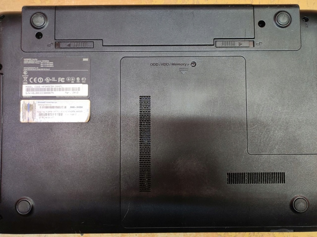 Laptop Samsung NP305E5A AMD A6 6 GB / 120 GB
