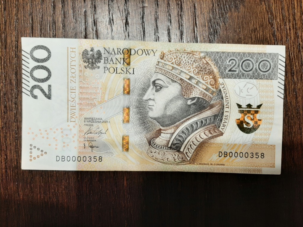 Banknot 200 zł wyd. 6 września 2021r. Numer DB 0000358