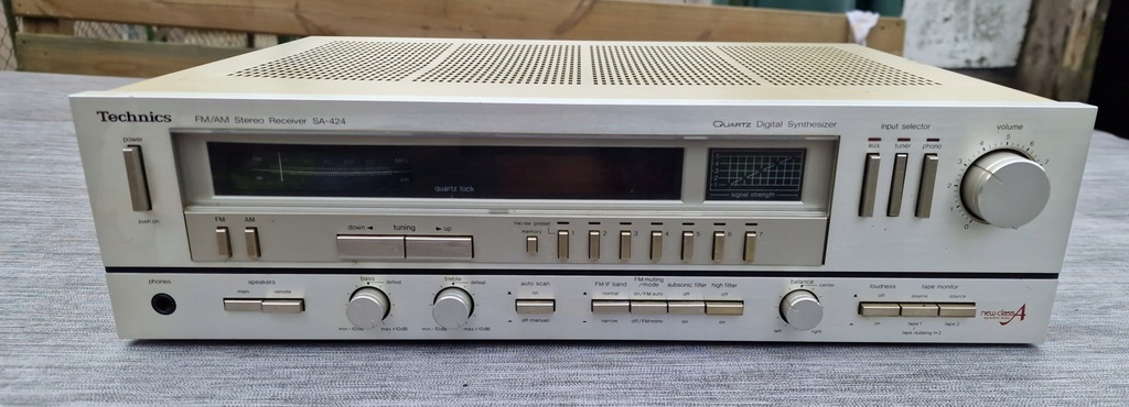 Amplituner Technics SA-424