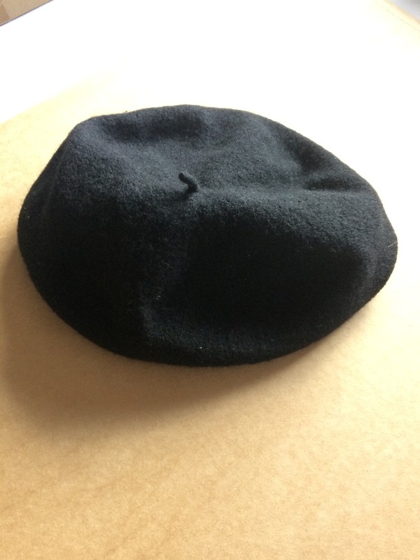 czarny moherowy beret wełniany wełna retro antenka